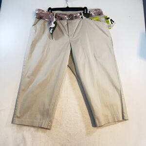 Lee Just Below Waist Natural Fit Capri Pant Woman 22W Med Slimming Shaping Tummy